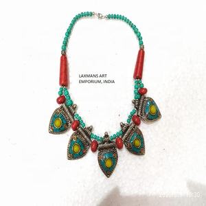 Collar de mala con cuentas de piedra natural tibetana, India collar de diseñador de la, collar de diseño tibetano al por mayor - Product Image 1