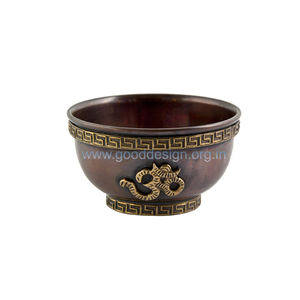 Cuenco de ofrenda de cobre Om de 3 "de alta calidad para uso de altar y rituales con insignia de emblema de latón de alta calidad a precio al por mayor y MOQ - Product Image 3