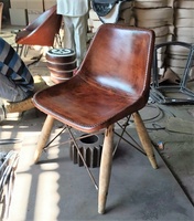 Chaise de salle à manger en cuir vintage antique |   Siège industriel rétro marron et pieds en bois massif |   Artisanat AKKU ART EXPORTS Garantie de 3 ans