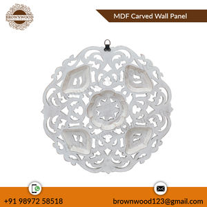 Panneau décoratif mural rond sculpté à la main en bois MDF blanc brûlé antique Fabricant indien Exportateur de panneaux décoratifs de chambre - Product Image 3