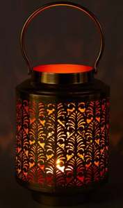 Nouvelle lanterne intérieure décorative en métal gravé à la main pour mariage intérieur/extérieur et décoration de Noël de la meilleure qualité - Product Image 3