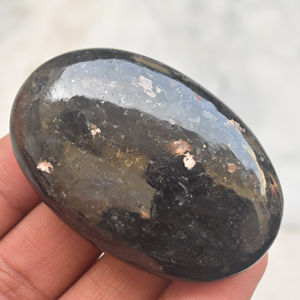 Nuumitas-Palmstone de cristal Natural, cristal hecho a mano de la India - Product Image 1