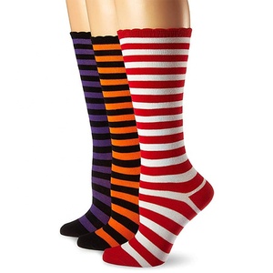 XIANGHUI mujeres encantador coreano Arco Iris patrón fantasía encaje rayas <span class=keywords><strong>Calcetines</strong></span> - Product Image 3