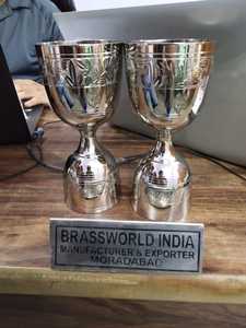 Brassworld ถ้วยทองเหลืองขัดเงาขนาดใหญ่ของอินเดียและรูปปั้นทางศาสนาของใช้ในโบสถ์ - Product Image 4