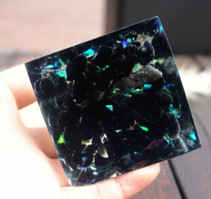 Pyramide d'orgonite en cristal de Malachite, sphère de 60mm avec obsidienne, pierres précieuses, Chakra Reiki, Collection de pyramides d'orgone énergétique - Product Image 5
