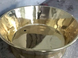 อ่างอาบน้ำทองเหลืองทรงกลมแบบทันสมัยอ่างอาบน้ำเซรามิกทำด้วยมือพร้อมก๊อกน้ำสำหรับโรงแรม - Product Image 4