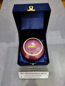 Pata de mascota blanca de aluminio pintada a mano, urna de cremación ODYSSEY, suministros funerarios - Product Image 6