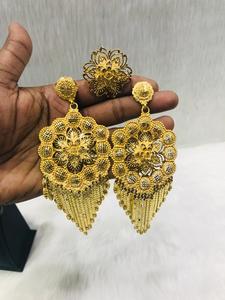 Longue boucle d'oreille plaqué or, bijoux de styliste, livraison gratuite - Product Image 3