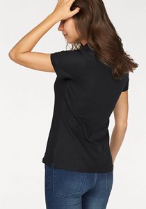 Polo slim en coton pour femme, haut personnalisé avec des dessins d'impression personnalisés, de couleur noir et blanc - Product Image 2