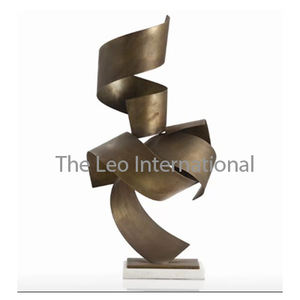 Acero y aluminio Metal Forma única Escultura con acabado negro Estilo elegante Aspecto moderno Escultura decorativa con acento para el hogar - Product Image 4