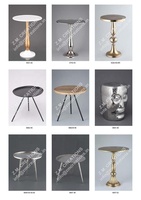 Table basse moderne en bois de manguier écologique, finition noire thermolaquée, avec pieds en métal trépied, pliable, amovible et légère, Sympathy