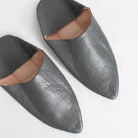 Babouches légères en cuir véritable marocain gris anthracite pour femmes et hommes - Style Paléo Chic PC07107