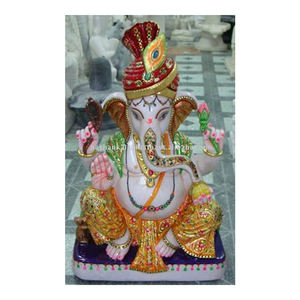 รูปปั้นหินอ่อนพระพิฆเนศเทวรูปนั่งอยู่บนแพลตฟอร์ม - Product Image 1