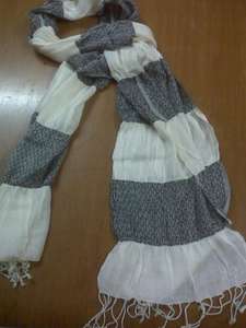 Foulards et châles traditionnels en gros Fancy New Viscose Scarf avec pour Lycra Nouvelle Arrivée - Product Image 3