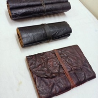 Carnets A5 personnalisés en cuir et tissu gaufré avec pierres précieuses, thèmes Wicca et occultisme celtique, papiers vieillis à bords festonnés