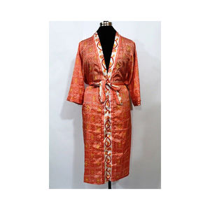 Diseño de moda Estilo bohemio de moda Estampado floral Kimono largo Ropa de mujer disponible a un precio razonable en la India - Product Image 2