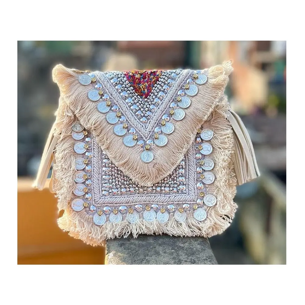 Silver Plated Coin Work Decorative Women's Handbag Lowest Price Custom Color Fashion Clutch Purse Bag Supply