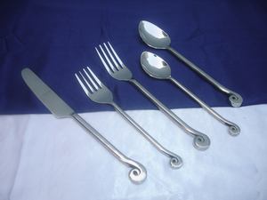 S.Steel Cutlery High Grade Classic Cutlery Western Knife and Fork Spoon Stainless Steel Cutlery Set - Product Image 5