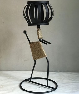 Candelabro de metal con forma humana para boda, Portabrocas moderno con forma de candelabro, para Bar, fiesta, creativo, color negro, con cuerda - Product Image 4