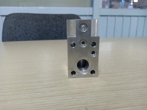 Piezas de mecanizado CNC de precisión, venta completa, molino de extremo de carburo, precisión de producto de alto grado - Product Image 4