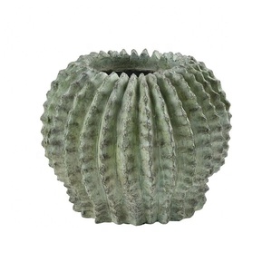 Maceta Rústica de Resina con Forma de Cactus, Tallada a Mano, Verde, para Plantas de Interior - Product Image 1