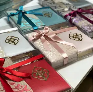 Muslimische Geschenk-Set islamische Geschenke Box für Ramadan Eid Muslime Nikkah Hochzeit Geschenke Yaseen Koran Favors Gebet Matte Tasbih Koran-Sets