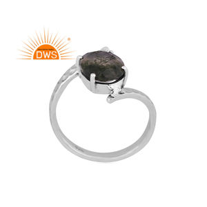 แหวนพลอยอ๊อกซซิไดซ์ทำด้วยมือสีเงินธรรมชาติทำจากมอส - Product Image 1