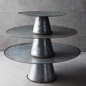 Support à gâteau élégant à 3 niveaux pour fête de mariage, maison et restaurant, plateau à gâteau en métal, fer galvanisé, métal poli - Product Image 2
