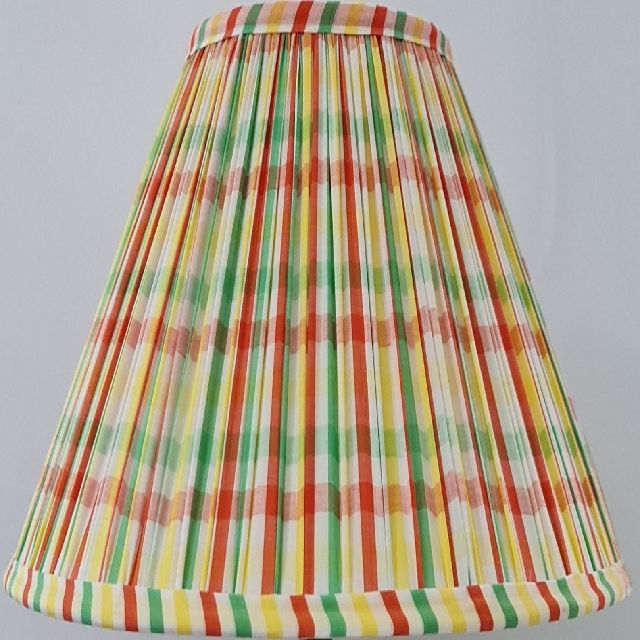 สีเหลือง