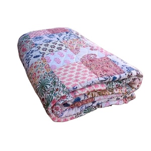 Colcha acolchada de algodón multicolor para decoración del hogar, colcha de retazos con estampado de bloques de colores - Product Image 3
