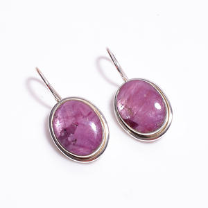 ทำด้วยมือ925เงินสเตอร์ลิงต่างหูตุ้งติ้งสไตล์ชาติพันธุ์ธรรมชาติคอรันดัมทับทิมรูปร่างรูปไข่การออกแบบที่ประณีตสำหรับของขวัญ - Product Image 1