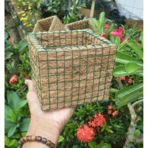Pots de jardin et de plantes biodégradables en fibre de coco naturelle avec un design rustique/minimaliste pour une utilisation suspendue et à domicile - Product Image 1