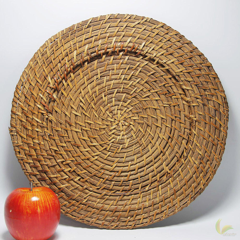 สีดำสีกากี