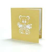 Tarjeta de San Valentín 3D Pop-Up con Oso de Peluche Sosteniendo un Corazón Rojo, Diseño Recortado, Acabado Mate, Tarjeta de Felicitación de Papel