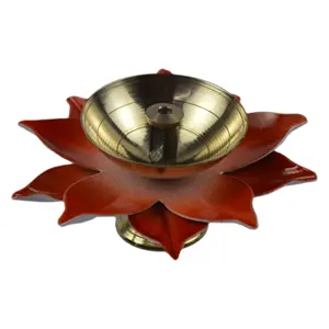 تصميم زهور ديوالي ديا من النحاس من Diya بتصميم معدني من المصنع بتصميم ديكور منزلي ملون من Diya
