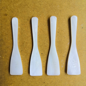 Cuillère classique pour manger du caviar, cuillère alimentaire en nacre, cuillère en coquillage. - Product Image 4