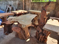 Table en racine de teck moderne pour la décoration d'anniversaire