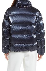 Veste d'hiver à capuche pour femmes de haute qualité Veste en duvet pour dames Disponible au prix de gros. - Product Image 3