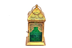 Lanterne à bougie de table en laiton doré de style marocain pour la maison ou le bureau Bougeoirs et lanternes en métal entièrement personnalisables - Product Image 2