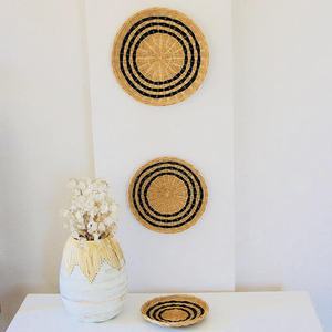 ตะกร้าแขวนผนังลายหญ้าทะเลสานและหวายสไตล์โบฮีเมียนตะกร้าแขวนสำหรับห้องนั่งเล่นลวดลายแอบสแตรก - Product Image 2