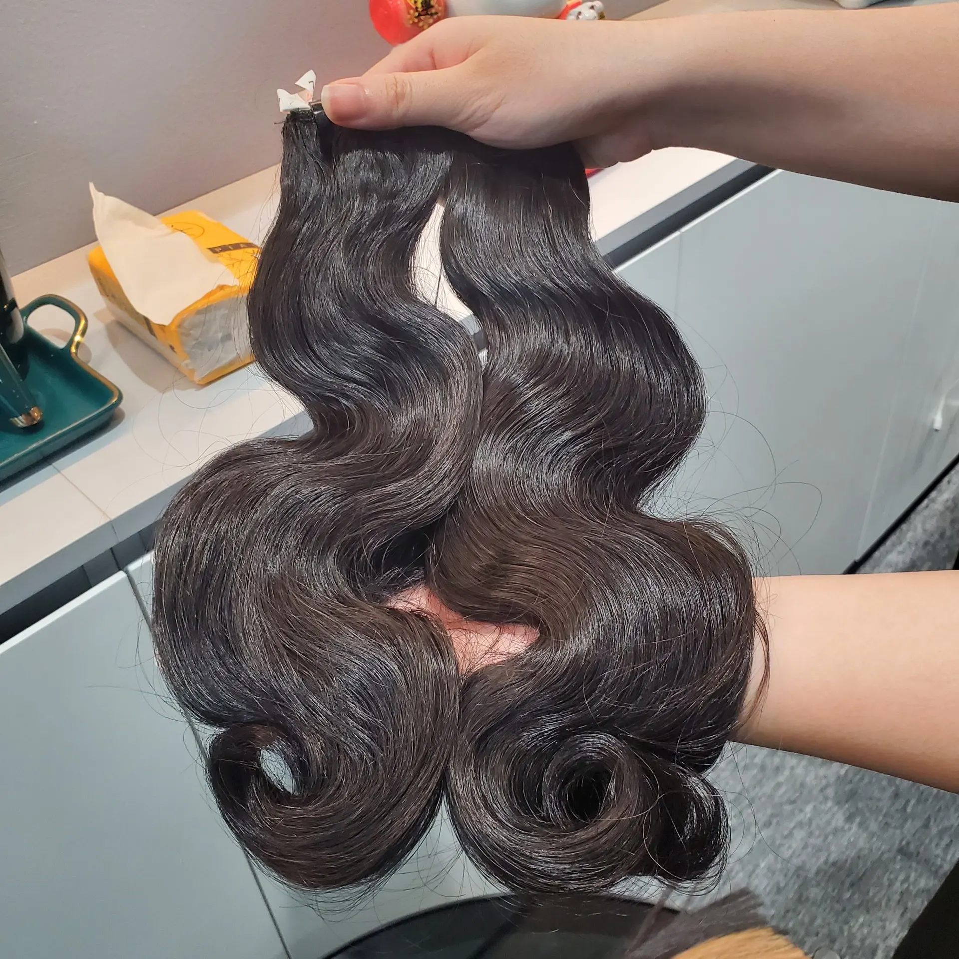 フルキューティクルアラインカーリーヘアベトナム生レミーヘア卸売オファー8- 32インチのボディウェーブヘアエクステンション