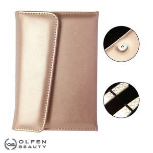 Pince à cils en acier inoxydable couleur or de la meilleure qualité avec logo personnalisé pointe pointue incurvée vente de marque privée de qualité professionnelle - Product Image 2