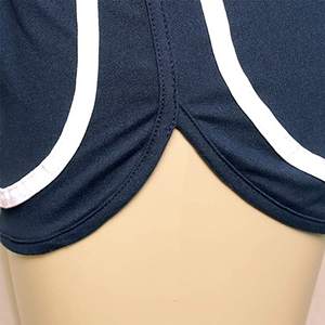 กางเกงขาสั้นสำหรับผู้หญิงแบบแข็งสำหรับเล่นโยคะพร้อมคุณสมบัติป้องกันแบคทีเรียและแห้งเร็วออกแบบเอง - Product Image 3