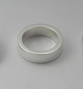Modern Metallic Silver Flower Shape Napkin Ring New Brass Napkin Holder and <b>Tissue</b> Holder for <b>Wedding</b> Dining Table Decorations - Product Image 5