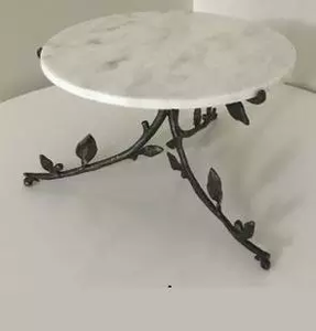 Présentoir à gâteau en métal Forme ronde couleur or noir Utilisation pour la décoration d'anniversaire Fourniture Présentoir à gâteau de table design unique de haute qualité - Product Image 3