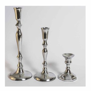 Ensemble de 3 bougeoirs en argent de fabricants indiens - Product Image 1