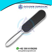 Râpe à pieds GSI en acier inoxydable pour éliminer les callosités et la peau morte, avec coussinets de rechange (Modèle GSI-856)