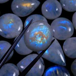 Cabochon en forme de cœur avec pierre de lune arc-en-ciel naturelle, collier carré en pierre de lune brute, surface précieuse - Product Image 5