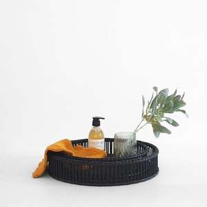 Plateau de rangement rond en bambou noir avec poignée en cuir - Product Image 4