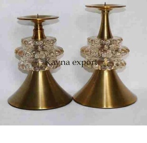 Support à bougies haut en métal fait main, écologique, au design inédit, le plus vendu, pour la décoration de Noël à la maison, finition laiton - Product Image 1